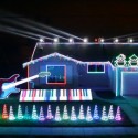 Amazing Star Wars Themed Christmas Light Display [VIDEO]