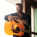 Randy Houser is Keeping a Secret from his Fiancee