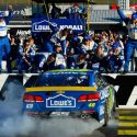 Jimmie Johnson Advances to NASCAR Championship Race with Martinsville Win [VIDEO, PHOTOS]