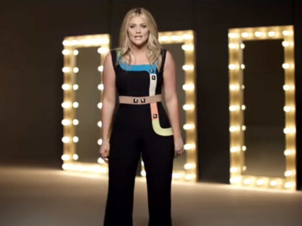 Watch Lauren Alaina Celebrate Self-Worth In Compelling New Video For ...