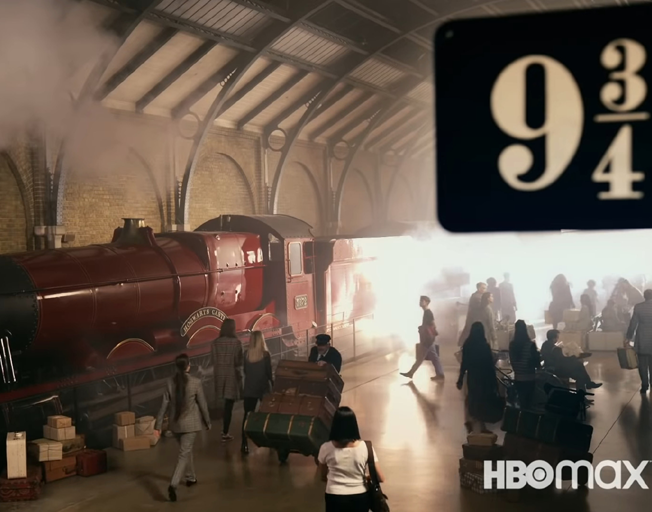 Hogwarts Express at Platform 9 3/4
