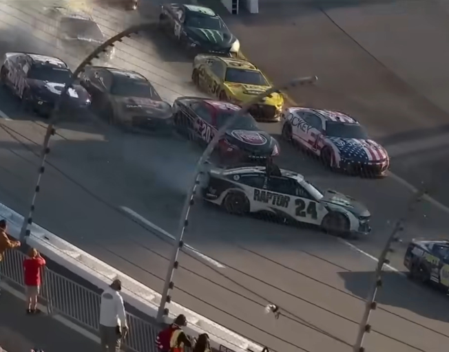 William Byron in the #24 car spinning in front of other cars at Richmond Raceway 4-2-23