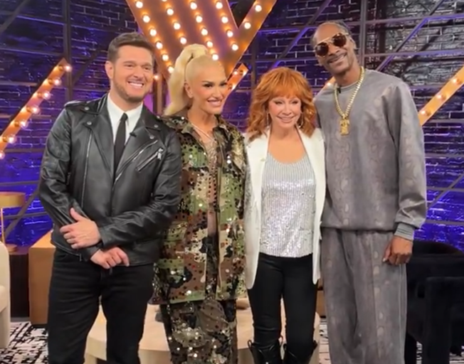 Michael Bublé, Gwen Stefani, Reba McEntire and Snoop Dogg on 'The Voice' set